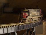 GP40_negotiating_the_viaduct_