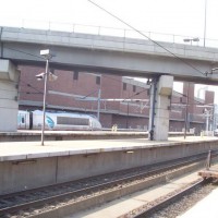 Acela_at_South_Station_End_of_Platform