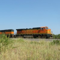 BNSF B40-8 537 near Tiger siding, Tulsa, OK