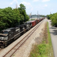 Train_15T_NS8371_2_