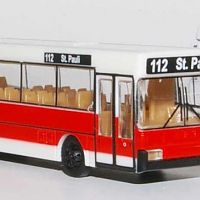 Iconic Replicas NFI Xcelsior XN40 Bus Models with Minitrix Mercedes O 405 Bus