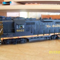 Finished #5922  Replaced the radiator grilles with Smokey valley parts. Looks much better.