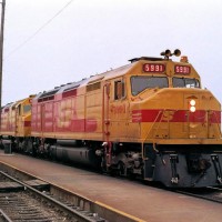 ATSF 5991 leads hot west bound train #199 at Fort Madison Iowa.