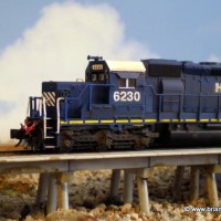 Custom Painted HLCX SD40-2 Snoot
