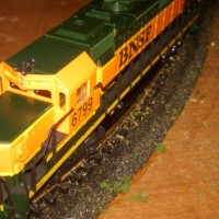 I put a Digitrax decoder in a Kato SD40-2 Mid-Prod #6799