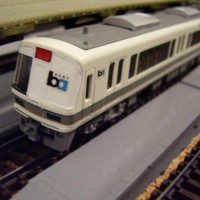 San Francisco BART : "very rough" model, from a Kato set I have only to pant white the right half of face and adding two BART decals (custom).