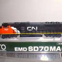 CUSTOM CN SD70