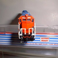 CUSTOM DT&I GP38 #228 FRONT VIEW
