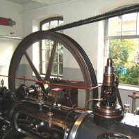 A single cylinder steam engine - 1