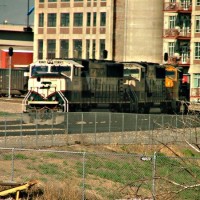 BN 70MAC leads coal loads at Denver