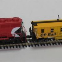 Z-Scale CP yellow Caboose