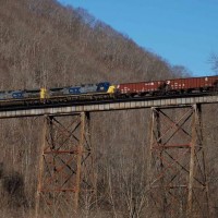 CSX NB Empties at Copper Creek by ERIC MILLER
