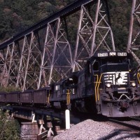 Norfolk Southern Eastbound at Copper Creek by ERIC MILLER