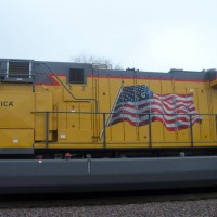 UP 7631 Flag at Rochelle IL 032507