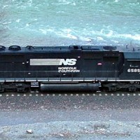 NS 6585 at Tunnel 3.8