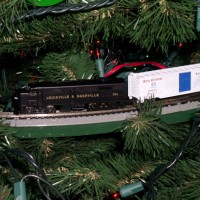 N-scale Christmas tree train