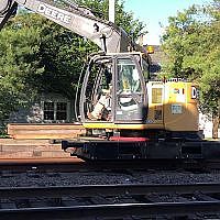[Video] Tie Crane Working on the Railroad