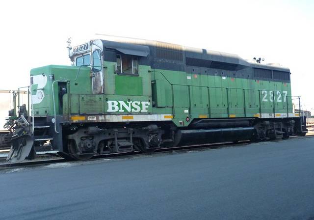 BNSF 2827