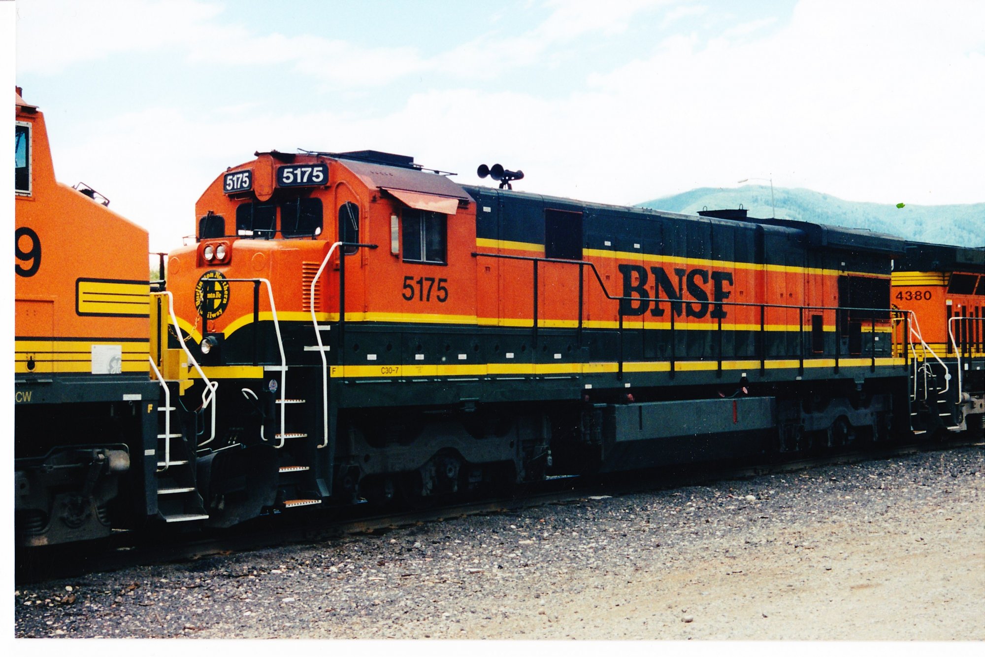 BNSF5175-1