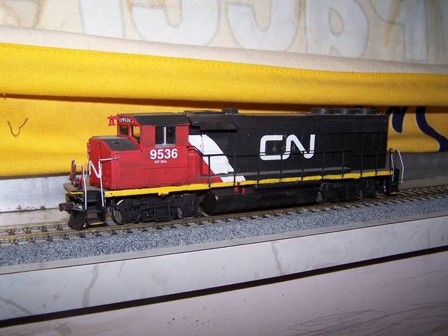 CN GP40-2W