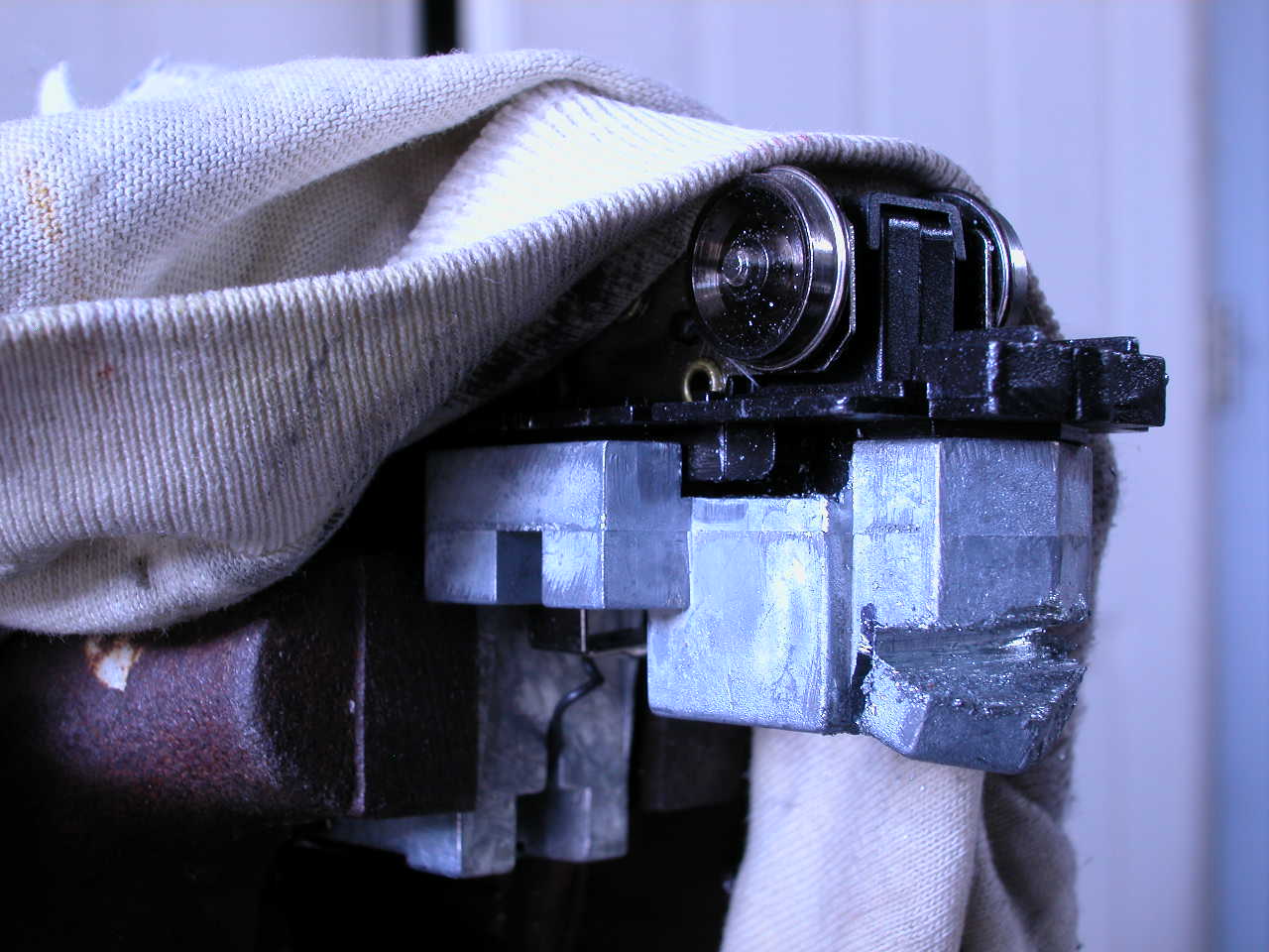 GP30SSW5009_Headlight_conversion_and_weathering_8-14-2011_08-52-01