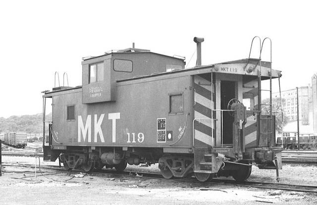 Kansas City  1980-81  MKT green yellow caboose 119