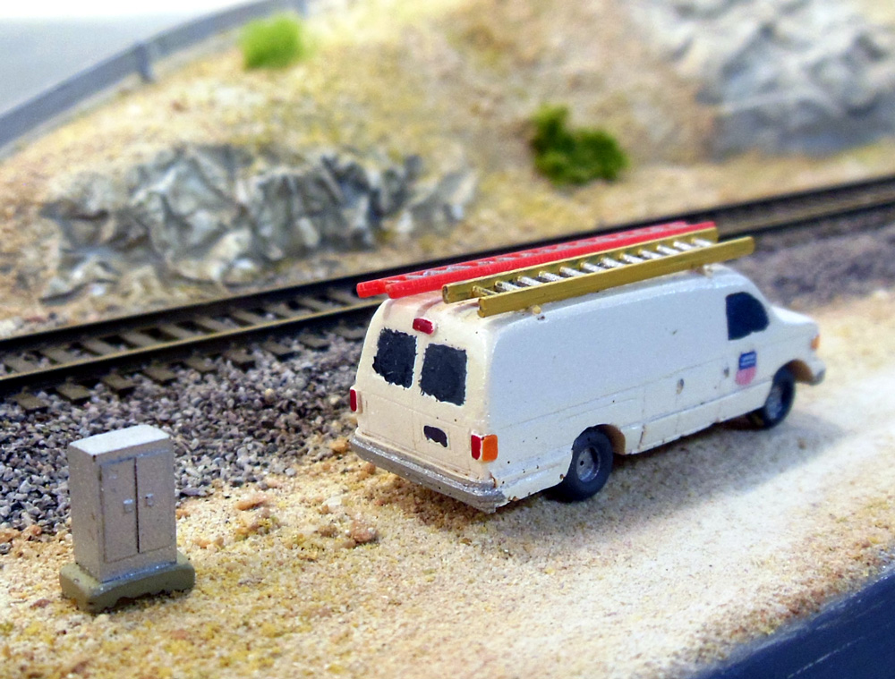 Lineside Models E350 as UP signal maintainers van