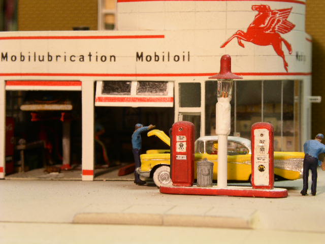 N Scale Gas Station