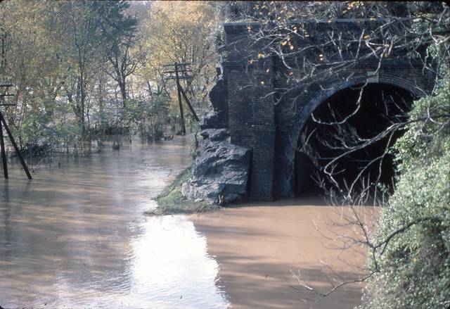Point of Rocks tunnel during the flood of Nov 1985