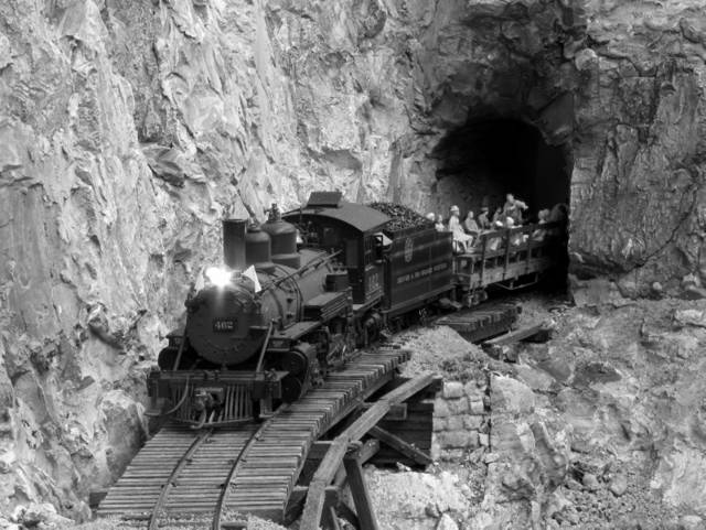 Rock tunnel at Silver Valley RR