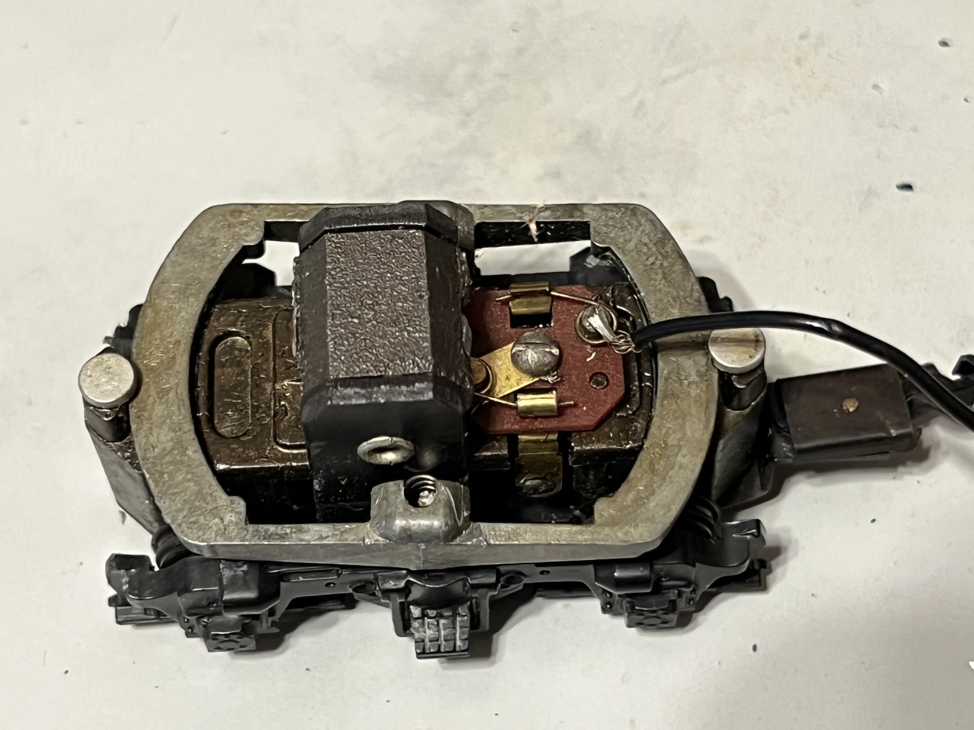 Unknown Motor Assembly Top