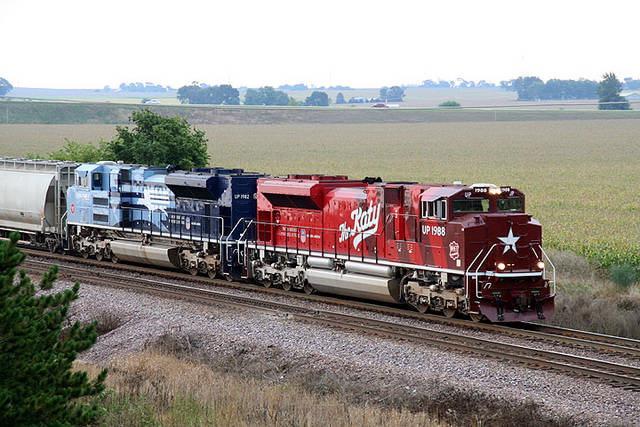 UP 1982 1988 Westbound in Illinois