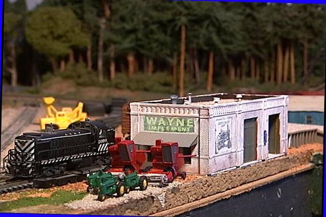 Wayne Implement Co., on N scale East Texas layout
