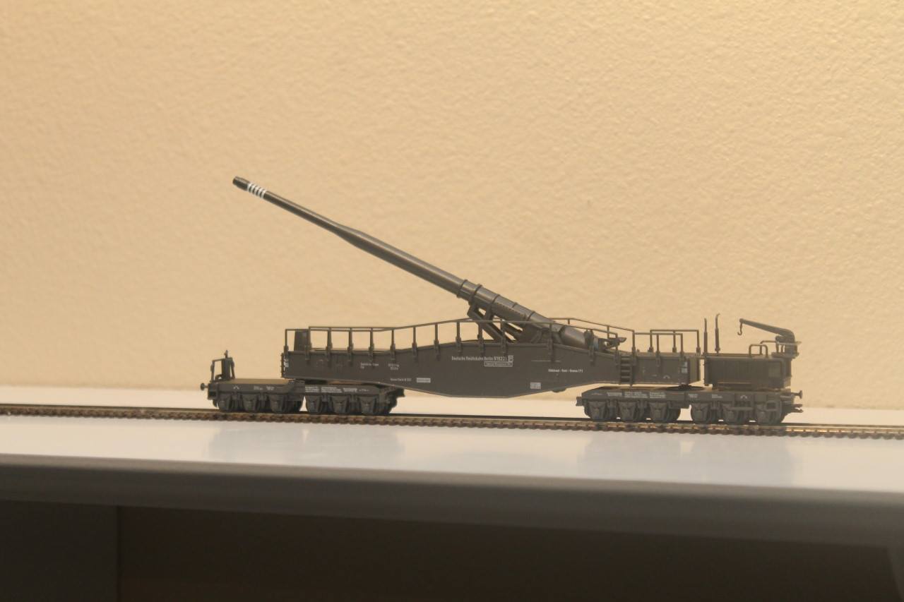 German rail gun | TrainBoard.com - The Internet's Original